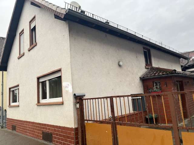 Einfamilienhaus Bensheim - 6 Zimmer, 140 m&sup2;, 500.000&euro; | Angebot:24223814