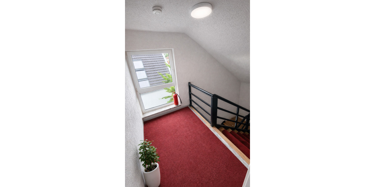 Dachgeschoßwohnung Brühl - 4 Zimmer, 75 m&sup2;, 1.400&euro; | Angebot:24966174