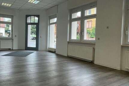 Einzelhandel in Worms 700 € 100 m² zimmer
