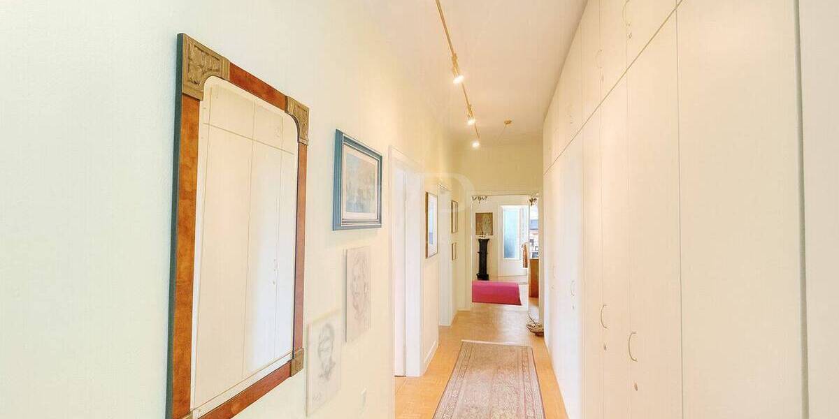 Luxeriöse Beletage mit Balkon in unmittelbarer Nähe zum Luisenpark 5 zimmer