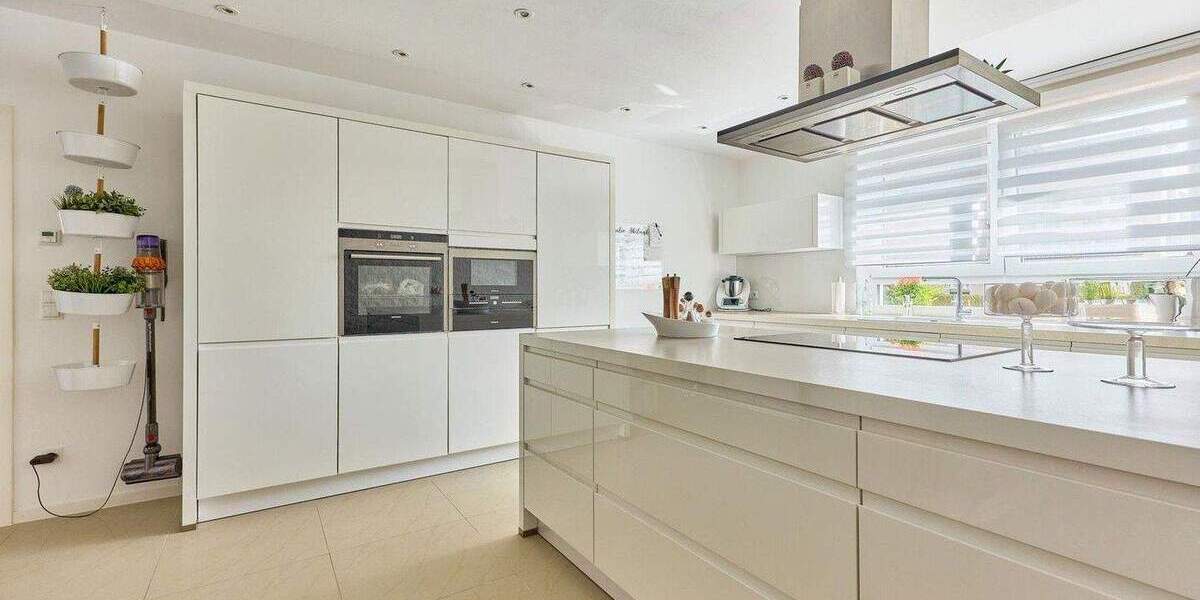 Reihenendhaus Ludwigshafen Oggersheim - 9 Zimmer, 314 m&sup2;, 1.350.000&euro; | Angebot:25728409
