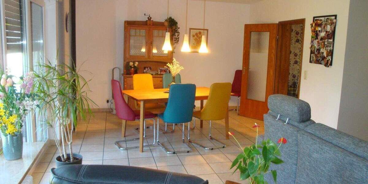 Mehrfamilienhaus, Wohnhaus Hockenheim - 6 Zimmer, 209 m&sup2;, 689.000&euro; | Angebot:25682697