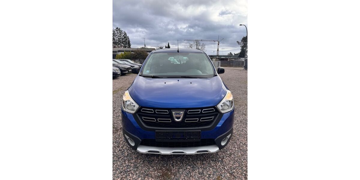 Dacia Lodgy 141.000 km 8.600 &euro; Hassloch 67454