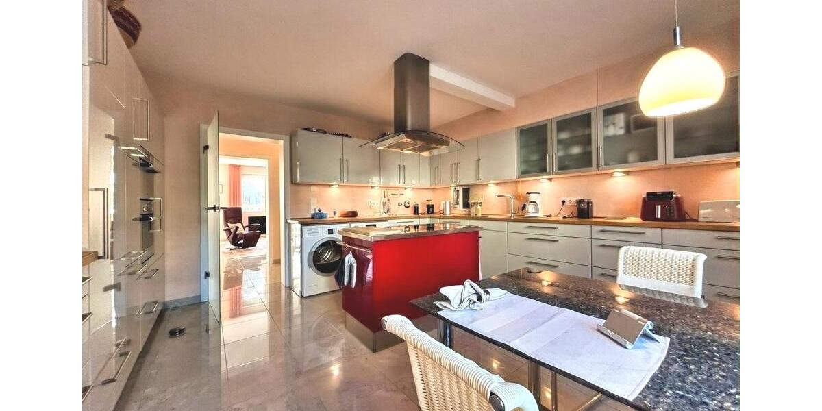 Maisonettenwohnung Heidelberg Neuenheim - 6 Zimmer, 172 m&sup2;, 2.750&euro; | Angebot:25267032