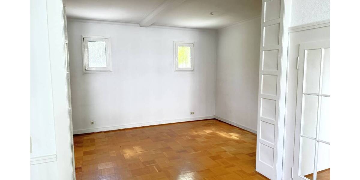 Etagenwohnung Worms Innenstadt - 5 Zimmer, 180 m&sup2;, 1.400&euro; | Angebot:26556657