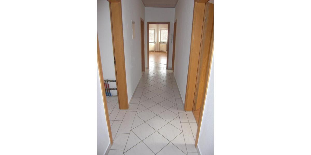 Dachgeschoßwohnung Mörlenbach - 3 Zimmer, 82 m&sup2;, 240.000&euro; | Angebot:24469846