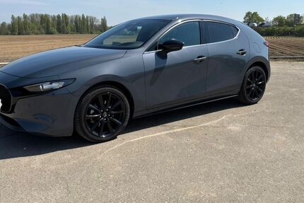 Mazda 3 15.000 km 22.499 &euro; Speyer 67346