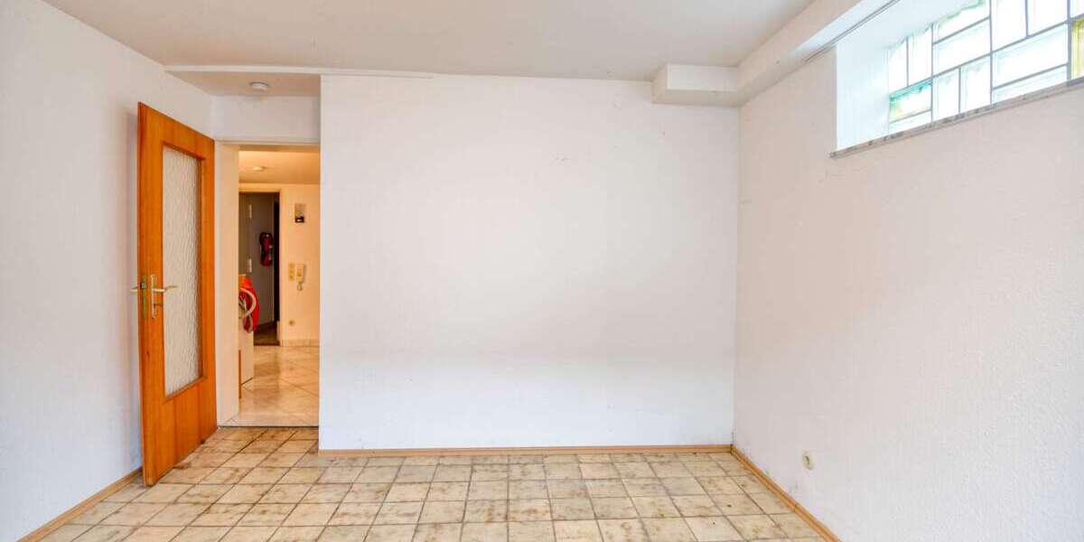 3 ZKB DG & 2 ZKB Souterrain Whg Sofort beziehbar Garage & 2 Stellplätze inkl 5 zimmer