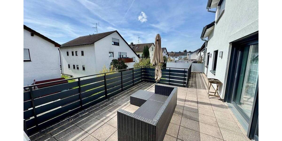 Etagenwohnung Schriesheim - 5 Zimmer, 197 m&sup2;, 2.300&euro; | Angebot:26545588