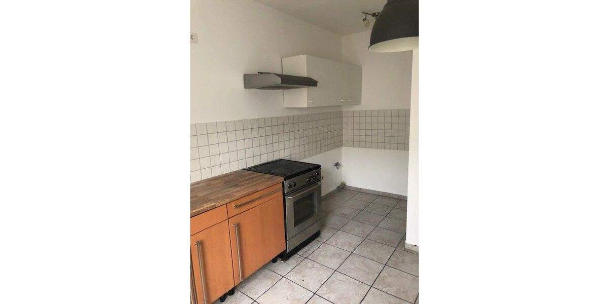 Etagenwohnung Ludwigshafen Mitte - 6 Zimmer, 130 m&sup2;, 1.075&euro; | Angebot:24825864