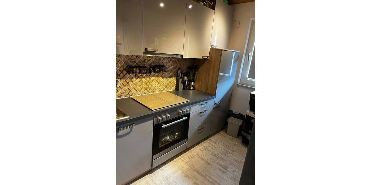 **Schöne Wohnung mit Balkon, KAUFEN statt mieten!!*** 2 zimmer