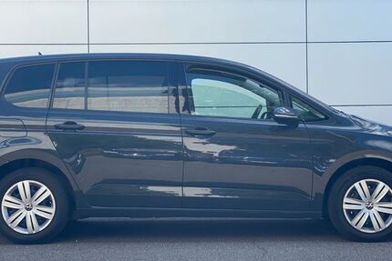 VW Touran 277.600 km 14.990 &euro; Viernheim 68519