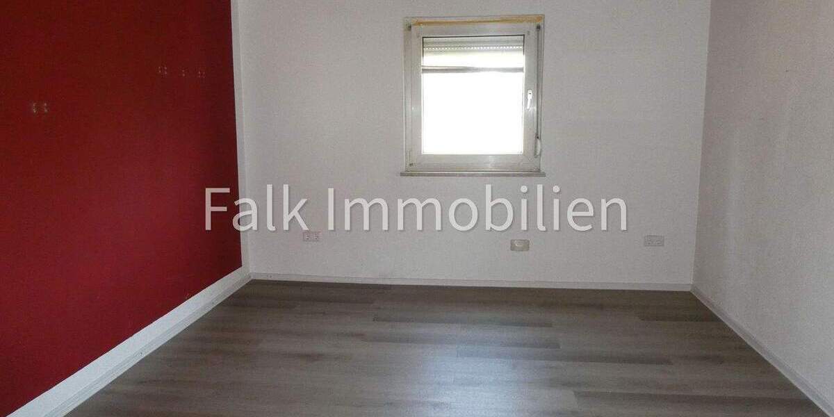 Einfamilienhaus Mannheim Rheinau - 7 Zimmer, 138 m&sup2;, 339.000&euro; | Angebot:25265673