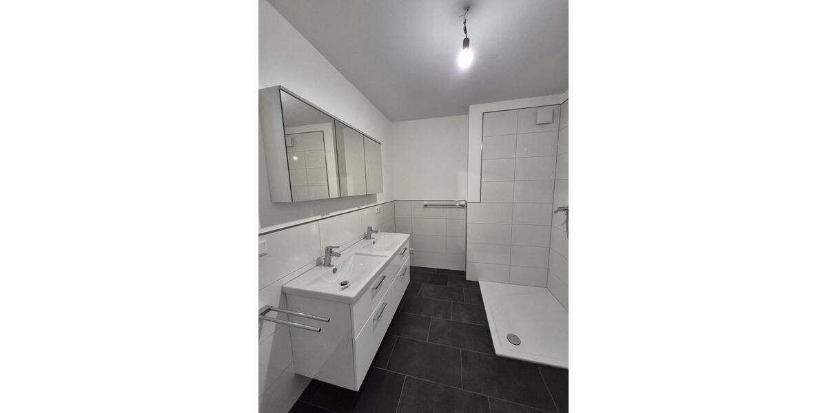 Erdgeschoßwohnung Lorsch - 5 Zimmer, 173 m&sup2;, 2.200&euro; | Angebot:24597326