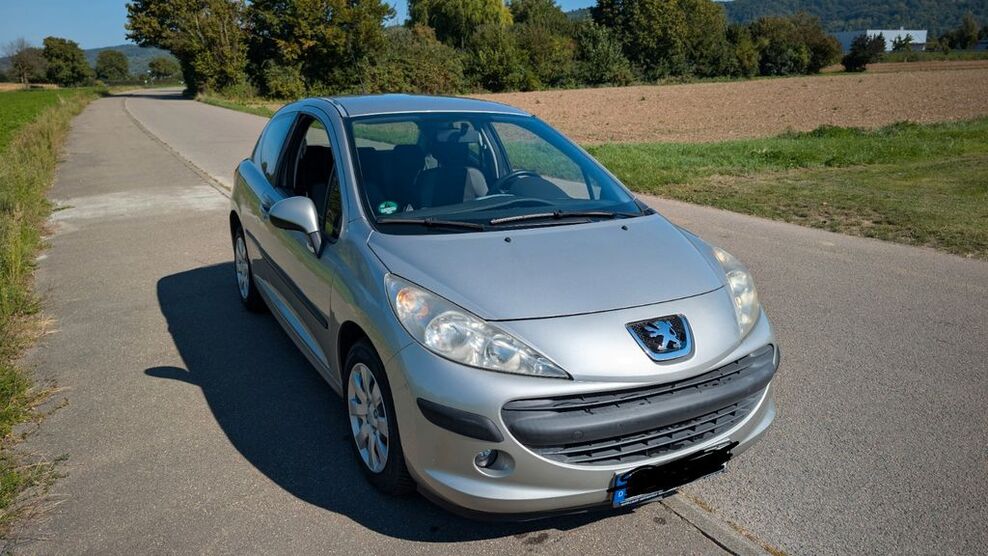 Peugeot 207 100.266 km 2.500 € Weinheim 69469