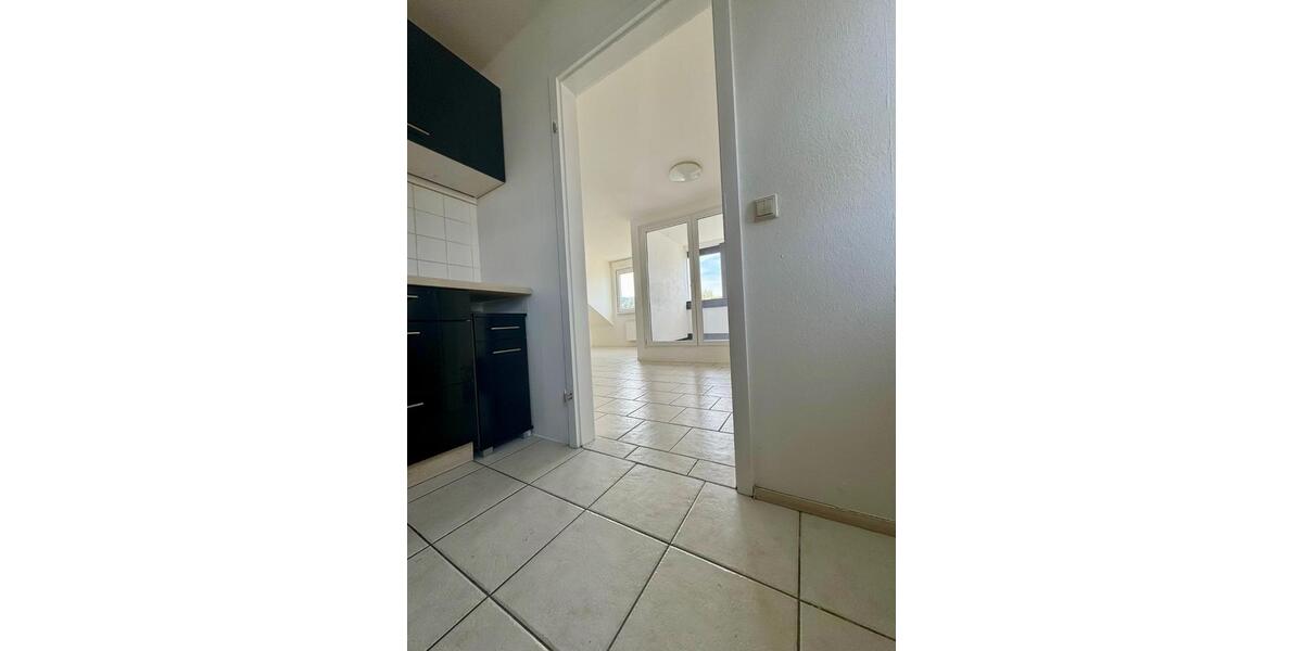 Dachgeschoßwohnung Laudenbach - 3 Zimmer, 135 m&sup2;, 359.000&euro; | Angebot:26094598