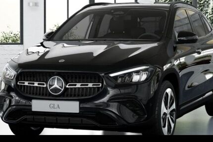 Mercedes-Benz GLA 180 9.900 km 42.490 &euro; Mannheim 68165