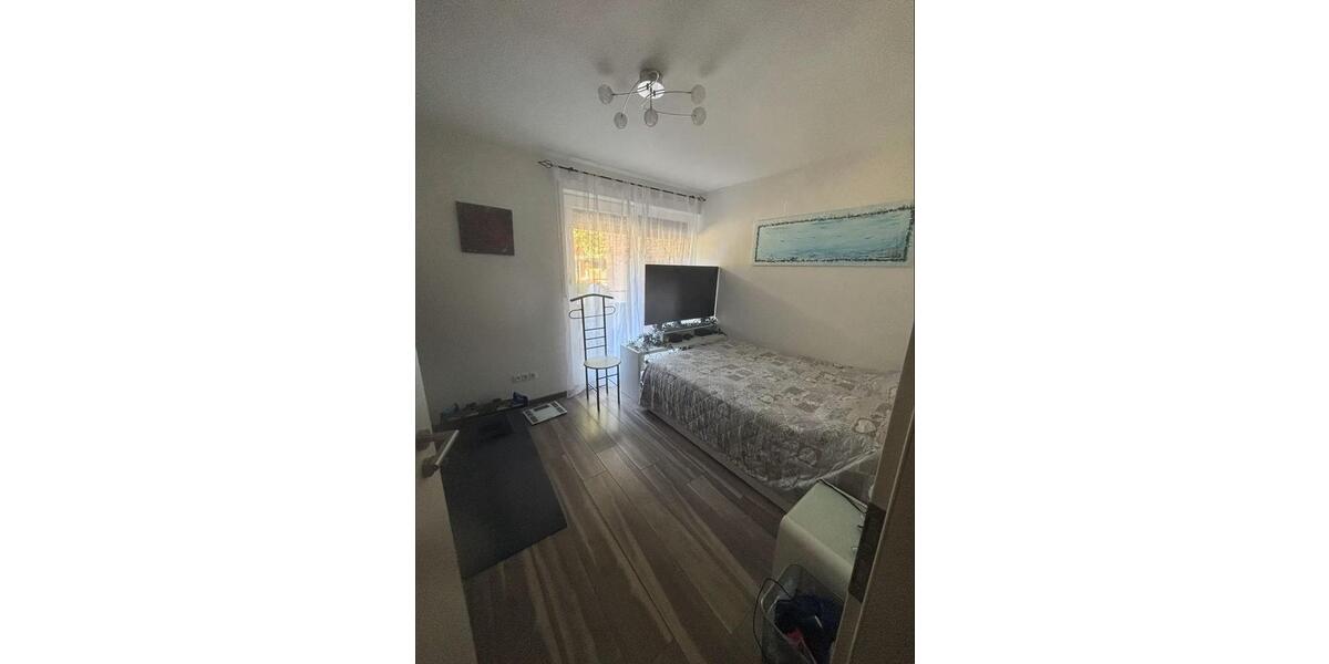 Dachgeschoßwohnung Ludwigshafen am Rhein Parkinsel - 3 Zimmer, 82 m&sup2;, 699&euro; | Angebot:23184347