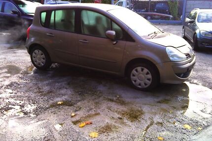 Renault Modus 170.654 km 1.111 &euro; Mannheim 68309