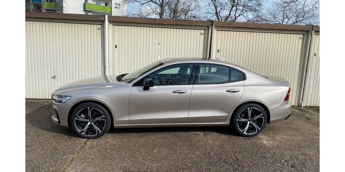 Volvo S60 20.500 km 43.500 &euro; Mannheim 68305