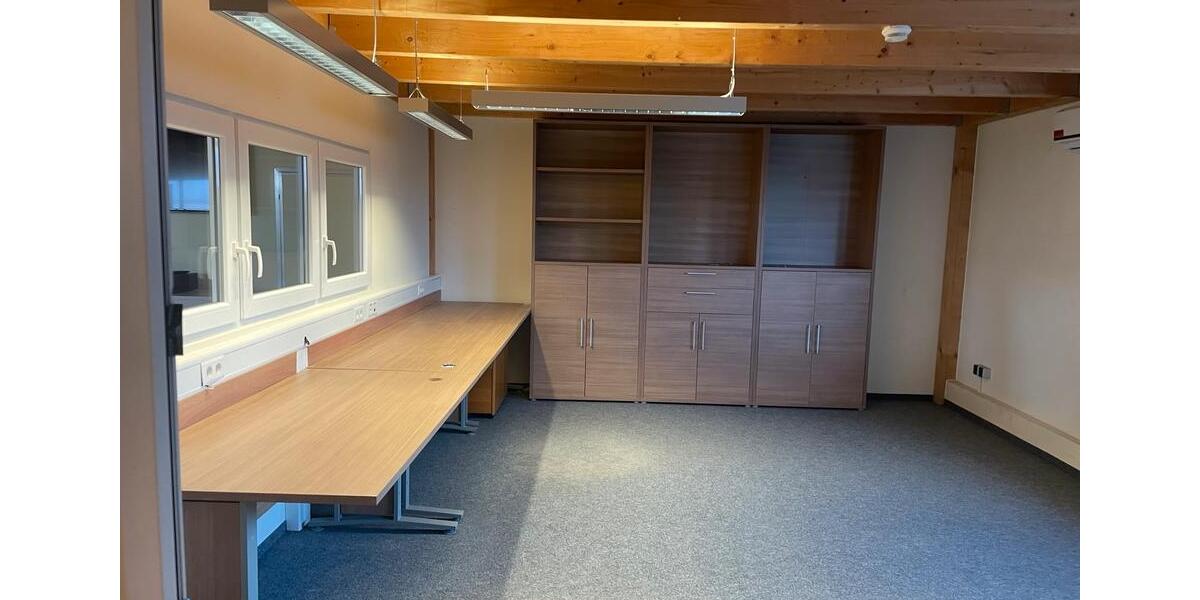 Teil einer Gewerbehalle zu vermieten in Dettenheim Russheim zimmer