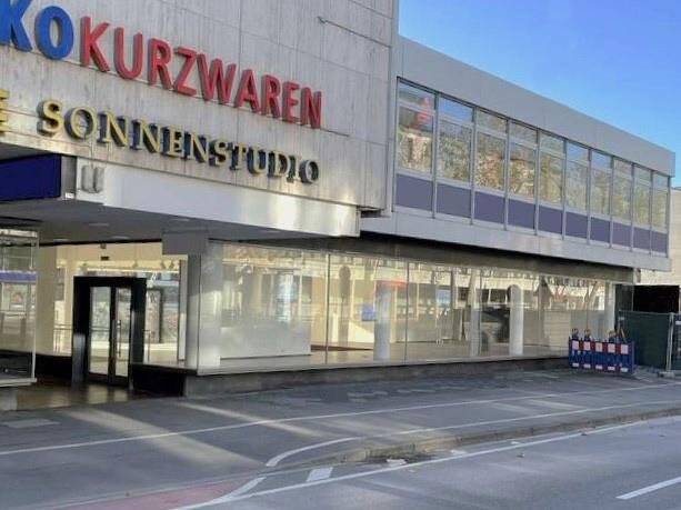 RICH - Helle Einzelhandelsfläche mit äußerst attraktiver Schaufensterfront - mieterprovisionsfrei