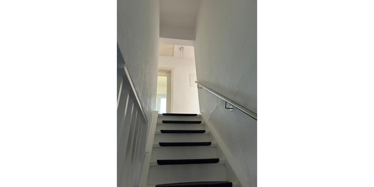 Einfamilienhaus Erpolzheim - 5 Zimmer, 140 m&sup2;, 1.350&euro; | Angebot:25341743