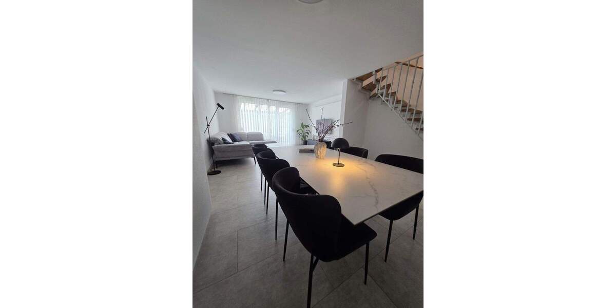 Reihenmittelhaus Laudenbach - 5 Zimmer, 141 m&sup2;, 599.000&euro; | Angebot:25870203