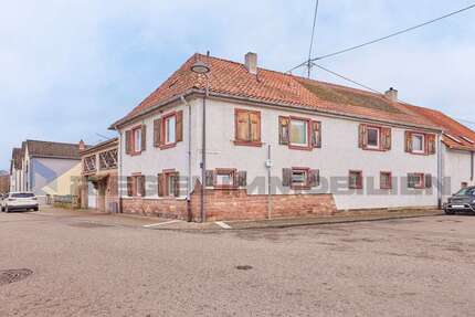 Haus Neustadt an der Weinstraße Duttweiler - 12 Zimmer, 328 m&sup2;, 375.000&euro; | Angebot:24649855