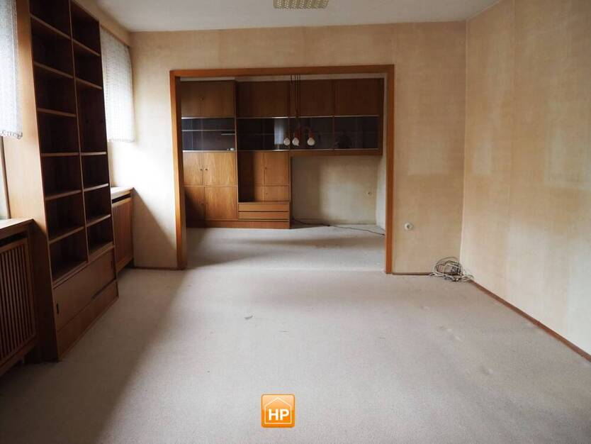 Großzügige Etagenwohnung(OG+DG) mit ca. 235 m² über 1. OG & DG in Ludwigshafen-Oppau