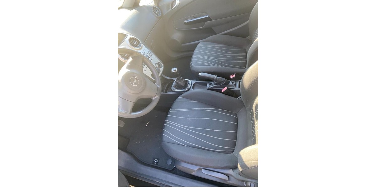 Opel Corsa 136.000 km 2.000 &euro; Bensheim 64625