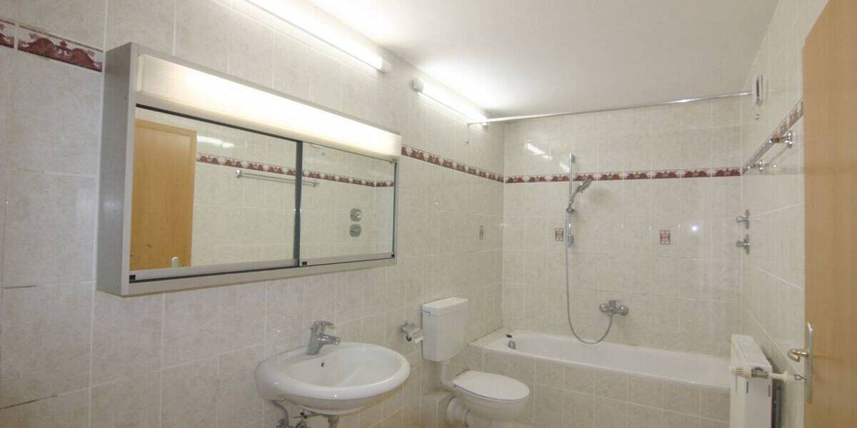 3-Zimmer-Wohnung mit großem Potenzial in zentraler aber grüner Lage von Neckargemünd 3 zimmer