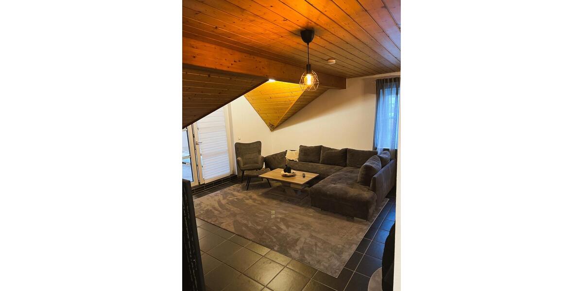 Dachgeschoßwohnung Ludwigshafen am Rhein Rheingönheim - 3 Zimmer, 75 m&sup2;, 900&euro; | Angebot:24563094