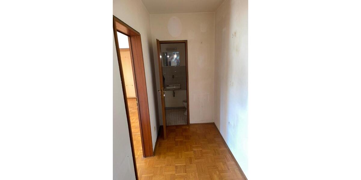 Etagenwohnung Viernheim - 2 Zimmer, 81 m&sup2;, 210.000&euro; | Angebot:26476935