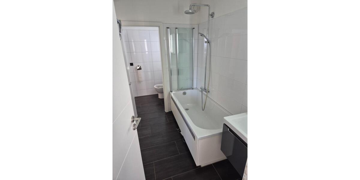 Etagenwohnung Ludwigshafen am Rhein Ludwigshafen-Oggersheim - 3 Zimmer, 80 m&sup2;, 950&euro; | Angebot:23760072