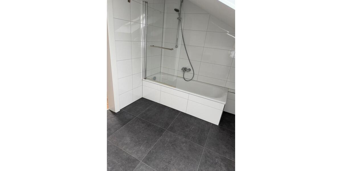 Dachgeschoßwohnung Ketsch - 2 Zimmer, 66 m&sup2;, 850&euro; | Angebot:26271049