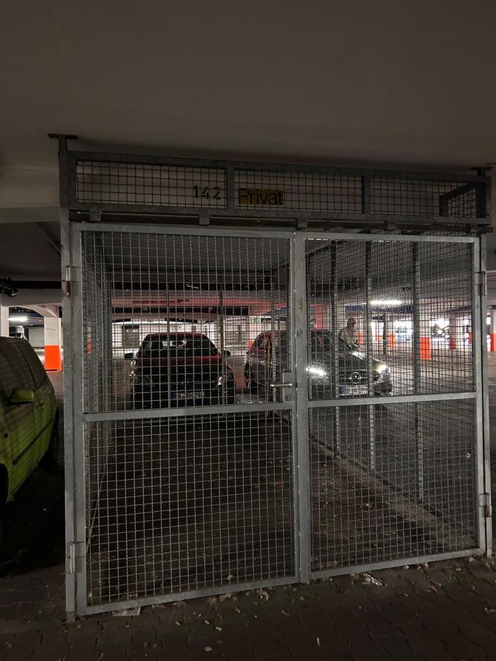 Parkplatz in Neckarpromenade, Mannheim