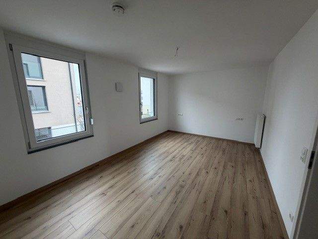 Doppelhaushälfte Biblis - 5 Zimmer, 146 m&sup2;, 1.825&euro; | Angebot:23961853