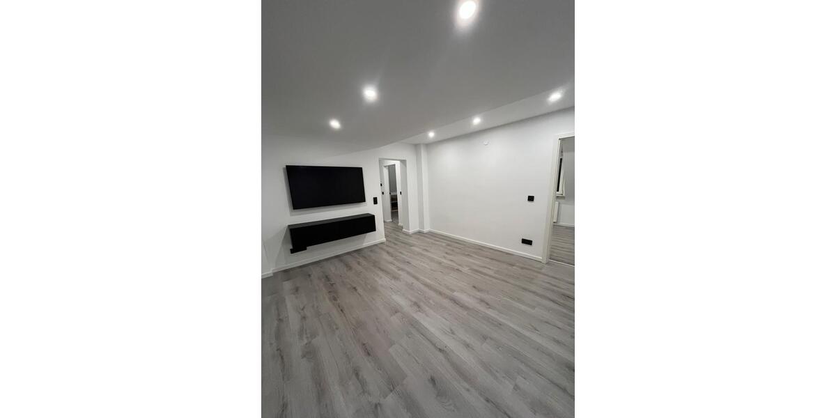 Dachgeschoßwohnung Ludwigshafen am Rhein Ludwigshafen-Hemshof - 2 Zimmer, 57 m&sup2;, 1.000&euro; | Angebot:26288388