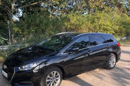 Hyundai i40 126.000 km 9.600 &euro; Ludwigshafen 67065