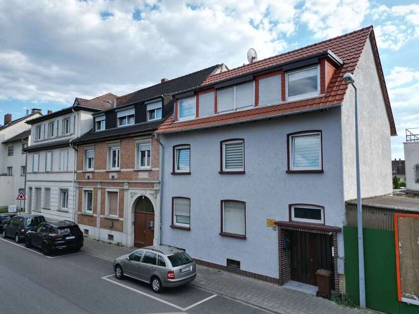 Haus zum Kaufen in Mannheim 690.000 € 210 m²
