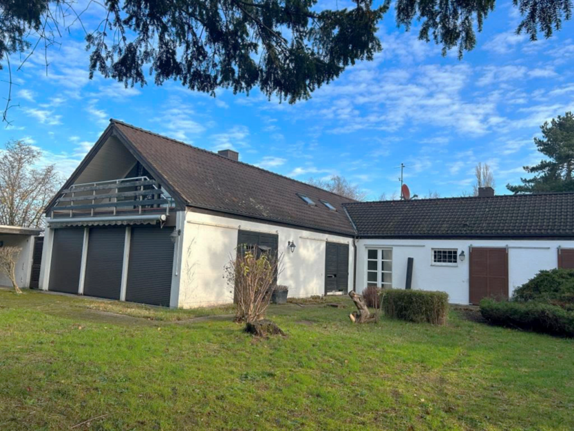 Haus zum Kaufen in Frankenthal 1.200.000 € 241.1 m²