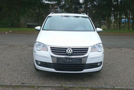VW Touran 220.000 km 4.999 &euro; Wald-Michelbach 69483