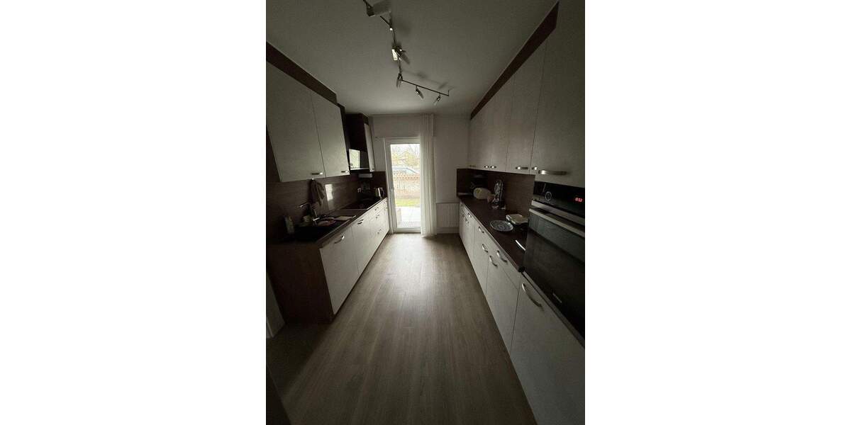 Einfamilienhaus Mutterstadt - 6 Zimmer, 160 m&sup2;, 1.600&euro; | Angebot:25281135