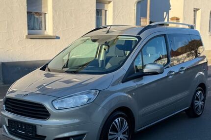 Ford Tourneo Courier 165.000 km 5.950 &euro; Hassloch 67454