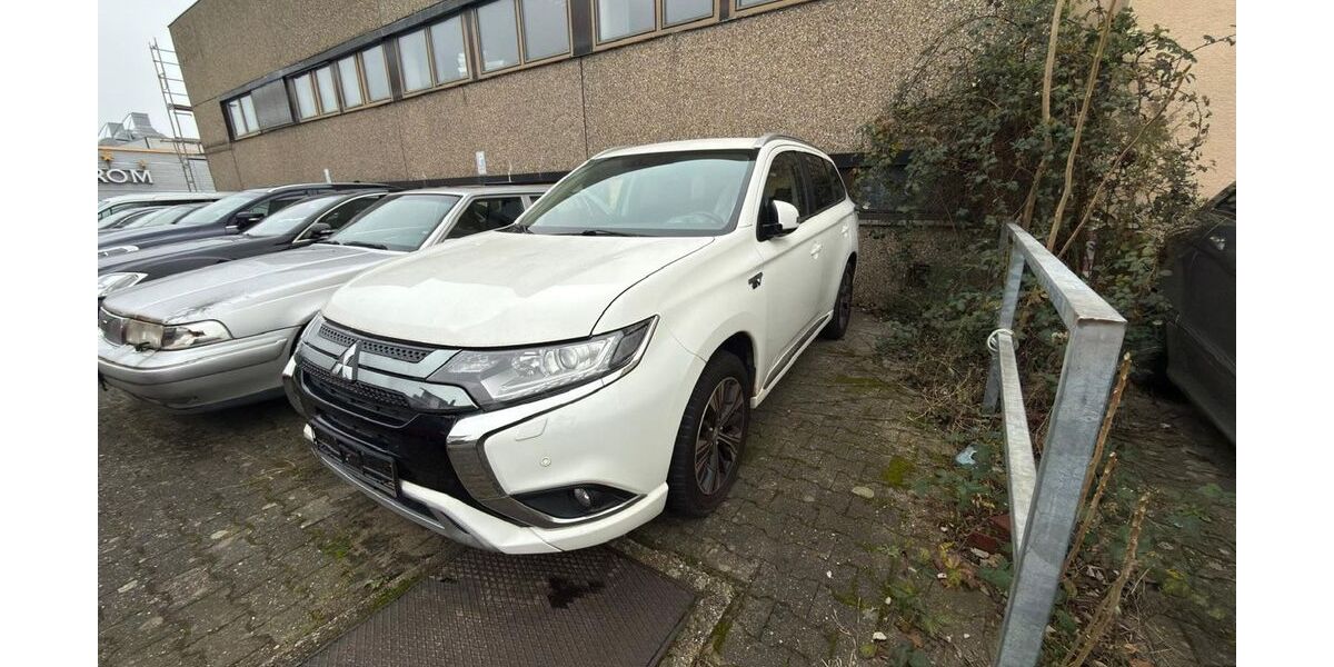 Mitsubishi Outlander 42.000 km 14.480 &euro; Viernheim 68519