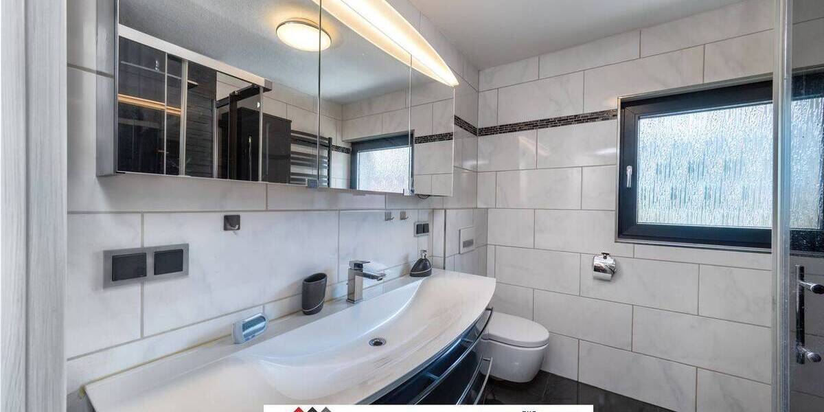 Doppelhaushälfte Heidelberg Handschuhsheim - 6 Zimmer, 168 m&sup2;, 1.249.000&euro; | Angebot:25726514