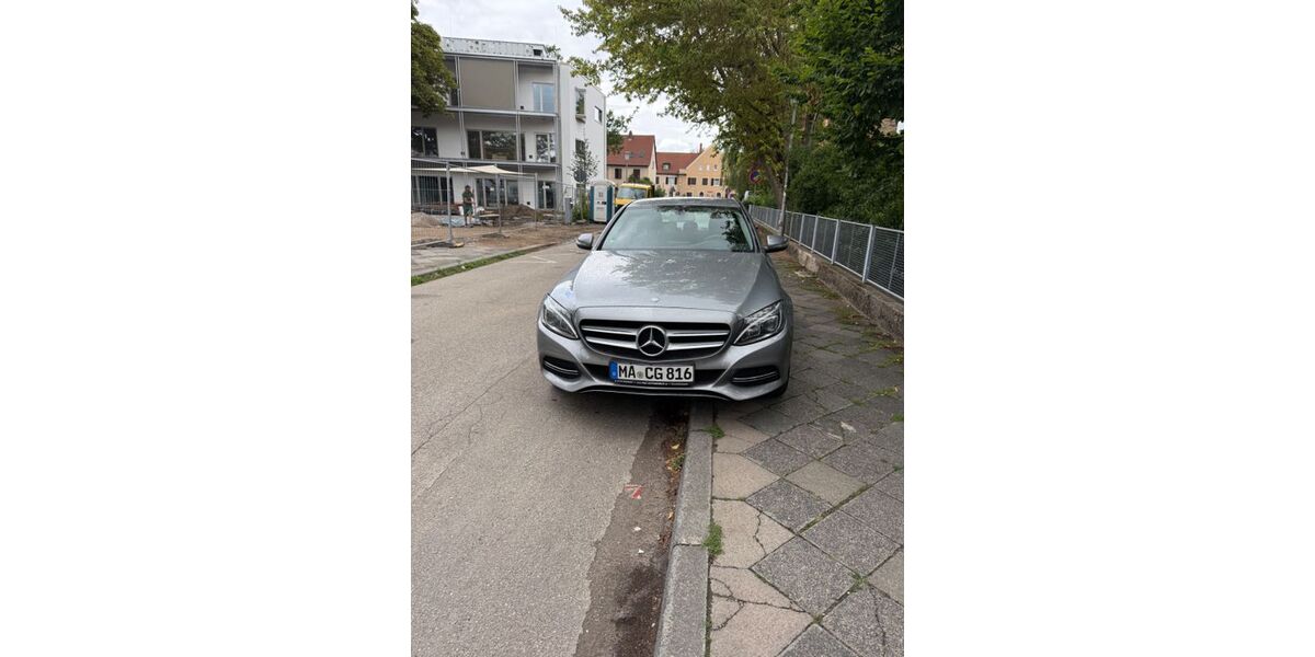 Mercedes-Benz C 200 136.573 km 14.900 &euro; Mannheim 68163
