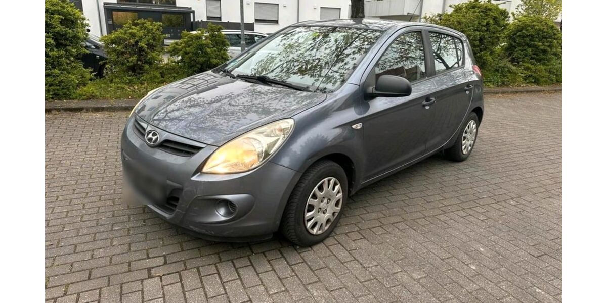 Hyundai i20 194.500 km 1.500 &euro; Heppenheim 64646
