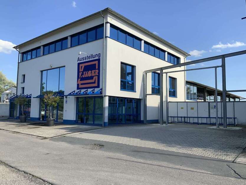 Halle in Biblis 2.950.000 € 1705 m²